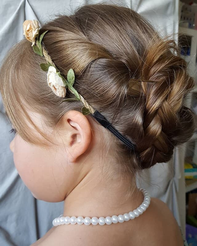 Wedding Hairstyles For Little Girls
 25 Stunning Hairstyles for Little Girls to Rock at Weddings