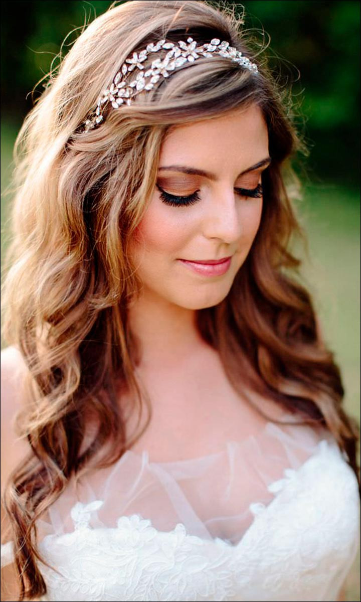 Wedding Hairstyles Headband
 Bridal Hairstyles For Medium Hair 32 Looks Trending This