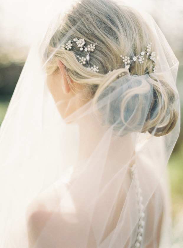 Wedding Hairstyles Updos With Veil
 20 Elegant Wedding Hairstyles with Exquisite Headpieces