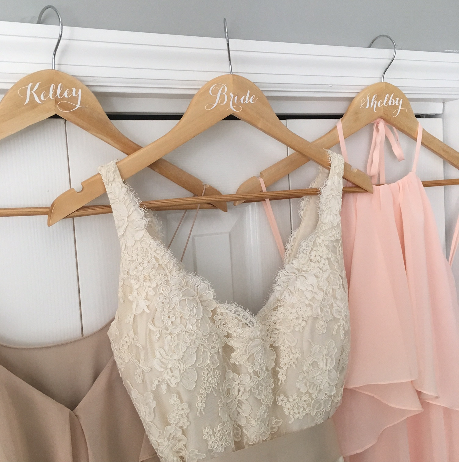 Wedding Hangers DIY
 Personalized Wedding Hangers made with Cricut Explore Air