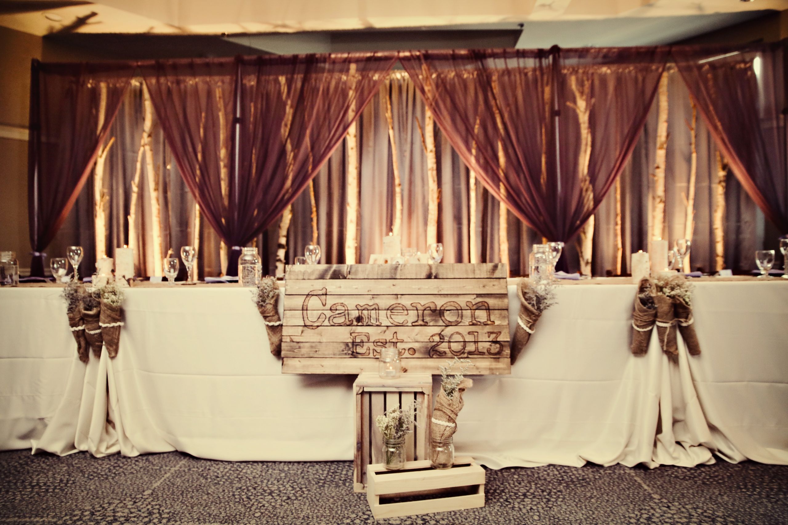 Wedding Head Table Decorations
 A Gorgeous Wedding in Fort Saskatchewan – Elegant Earth