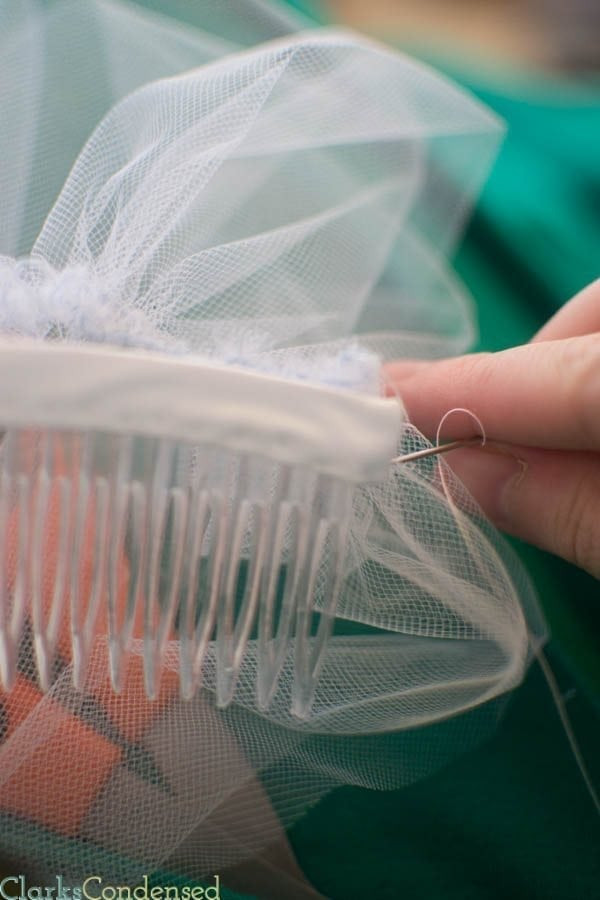 Wedding Veil DIY
 Simple DIY Wedding Veil