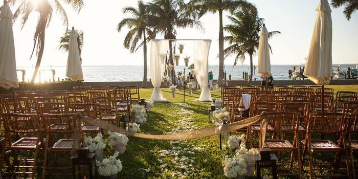 Wedding Venues In Florida
 Tarpon Lodge & Restaurant Weddings