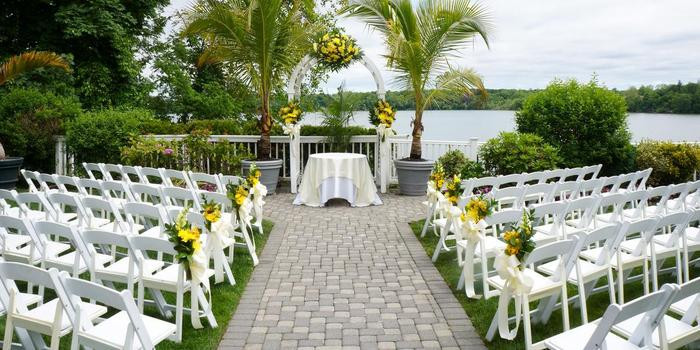 Wedding Venues Long Island
 Beach Club Estate Weddings