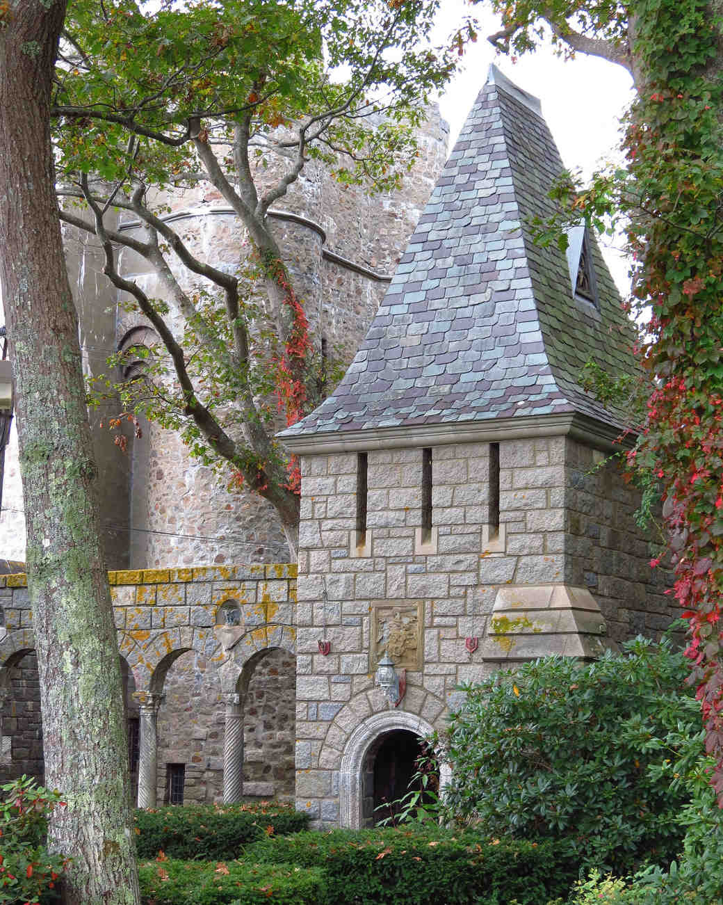 Wedding Venues Massachusetts
 18 Fairy Tale Castle Wedding Venues in America