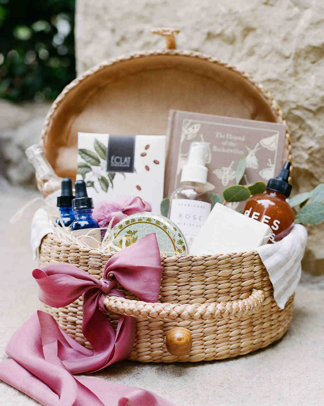 Welcome Gift Basket Ideas
 46 Wel e Bags from Real Weddings