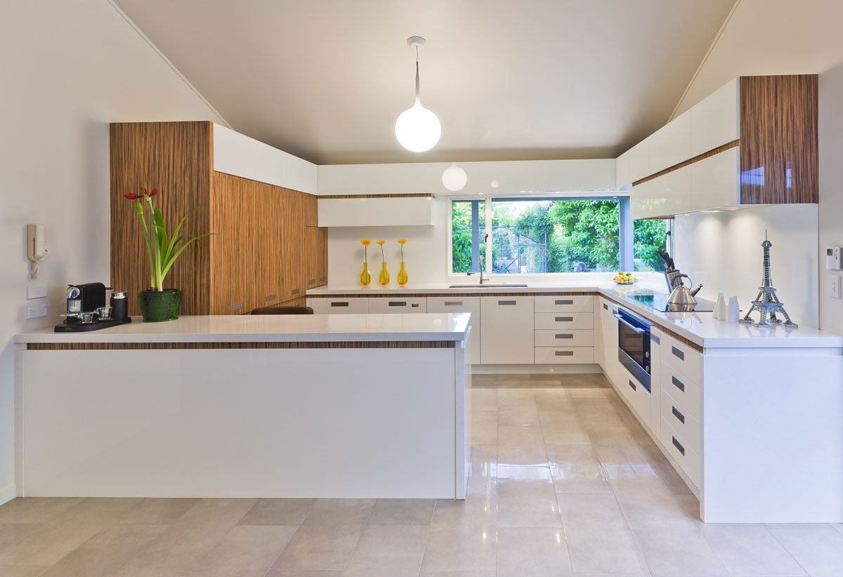 White Modern Kitchen
 17 Light Filled Modern Kitchens by Mal Corboy