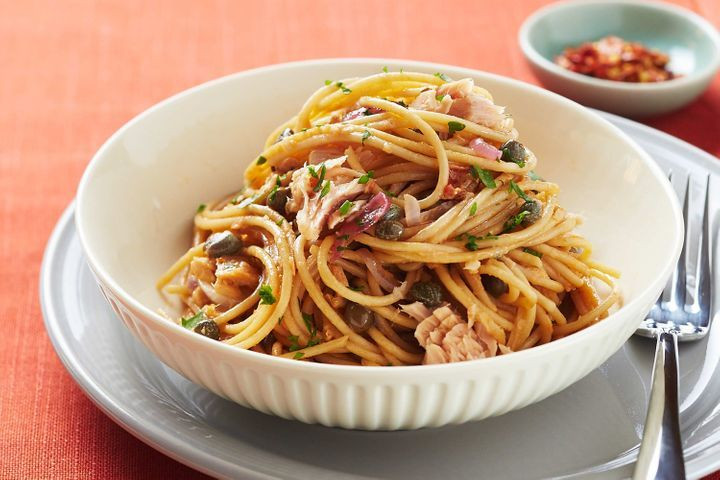 Whole Grain Spaghetti
 Whole grain spaghetti with tuna and sundried tomato pesto