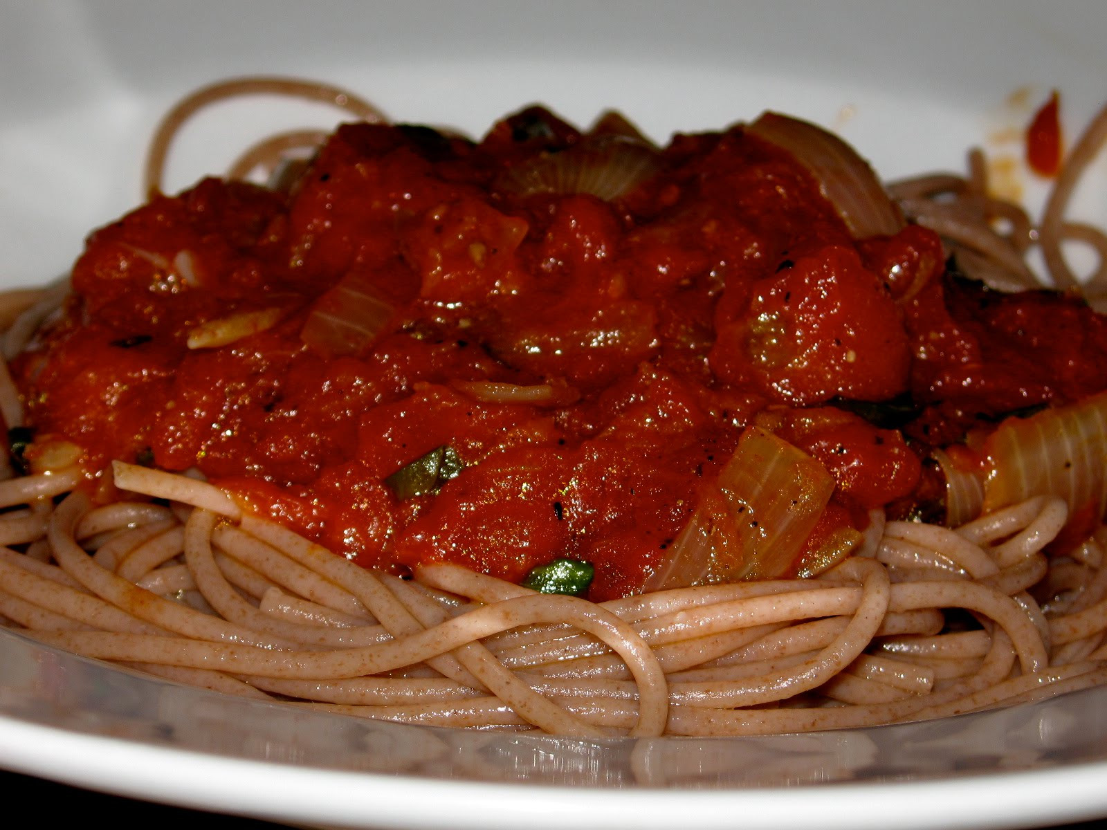 Whole Grain Spaghetti
 Domestic Divas Blog Meatless Monday Whole Grain