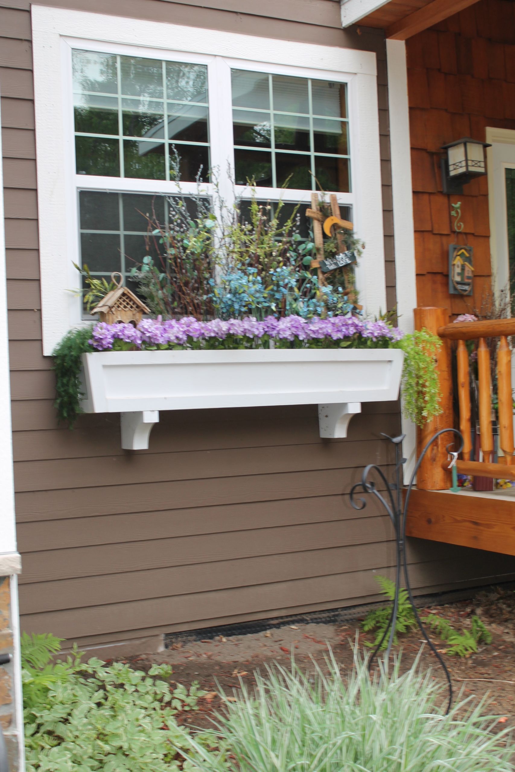 Window Boxes DIY
 Remodelaholic