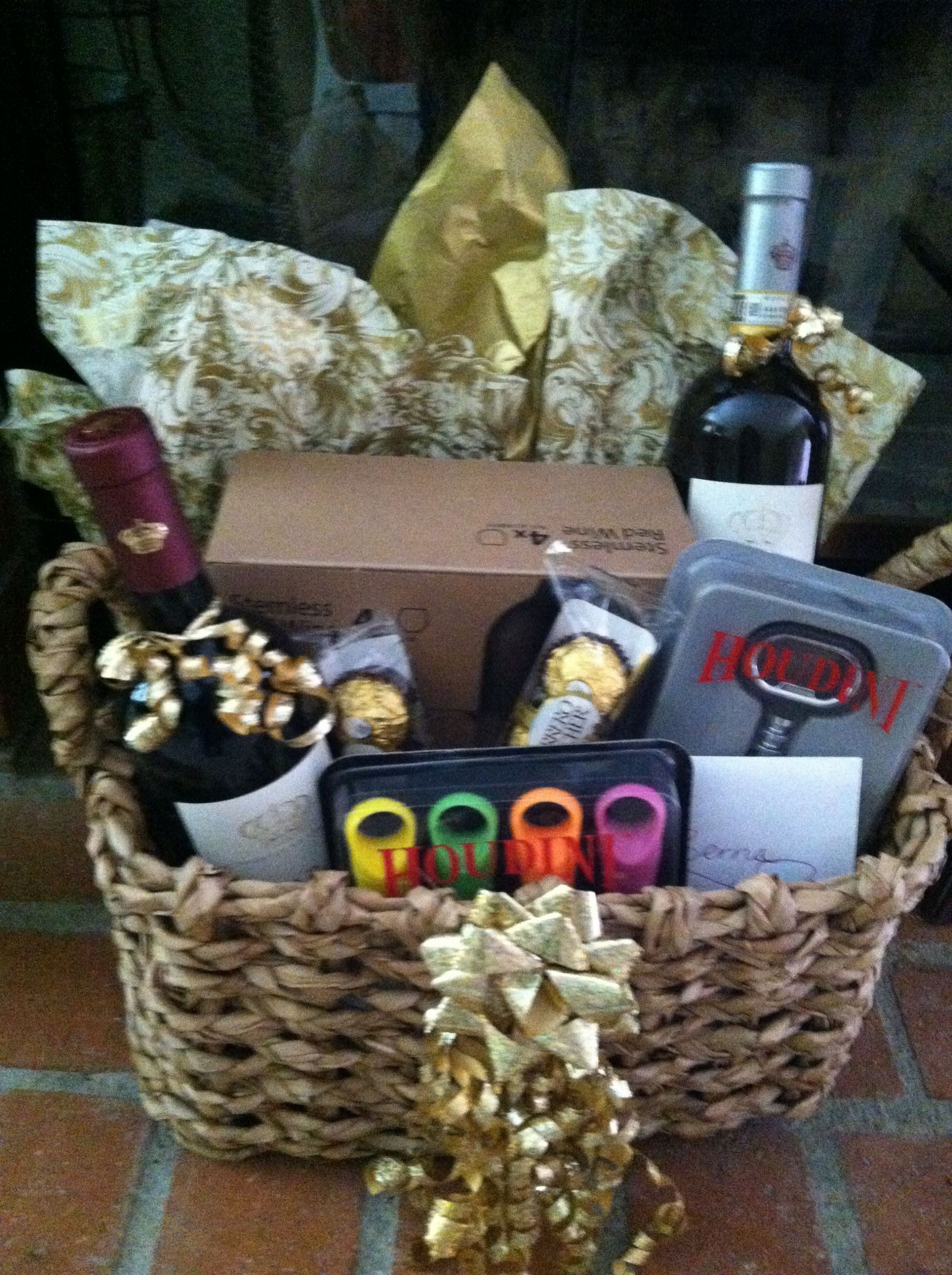 Wine Themed Gift Basket Ideas
 Wine basket I made for a Bridal Sower
