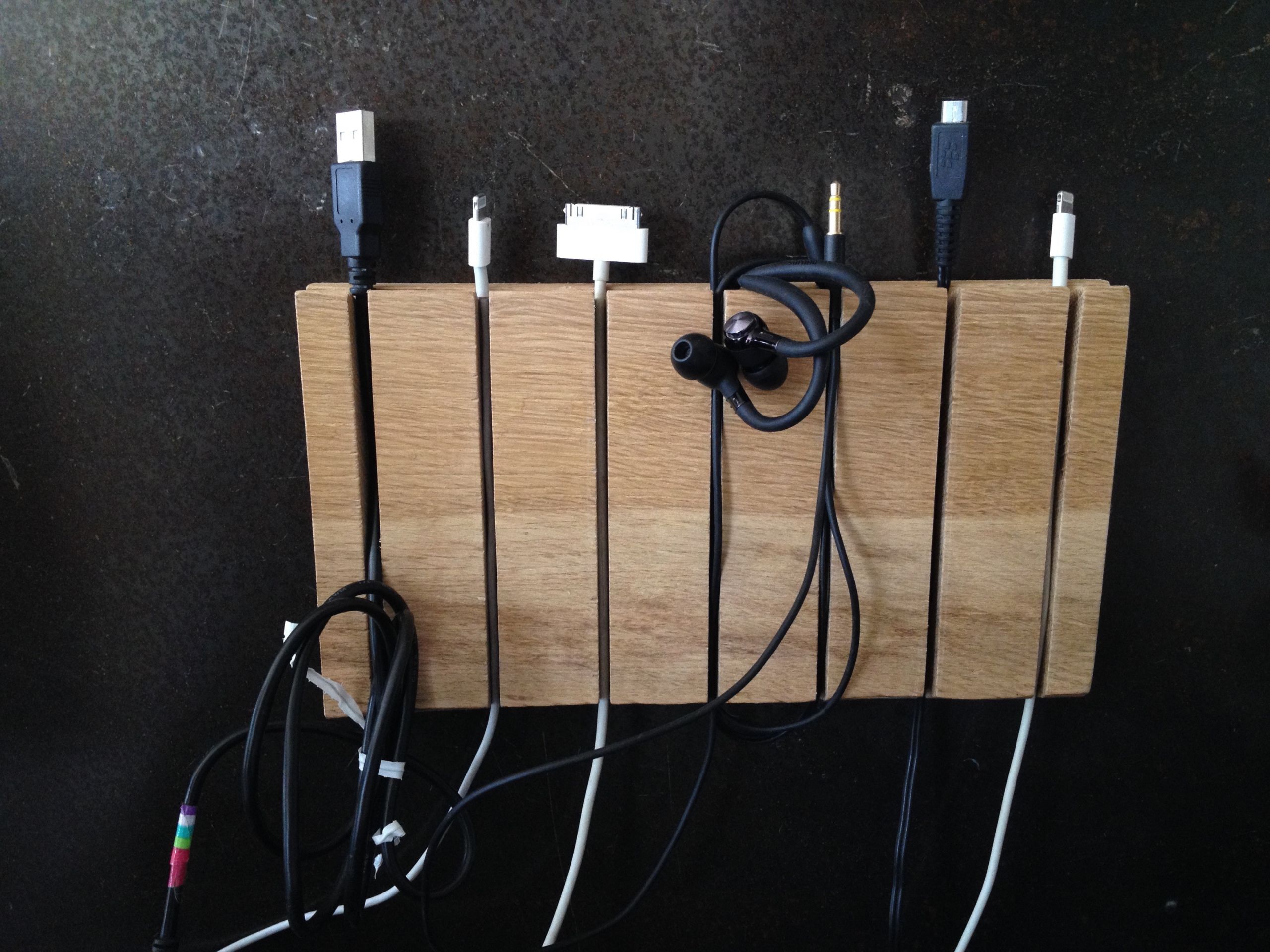 Wire Organizer DIY
 DIY wooden cable organizer