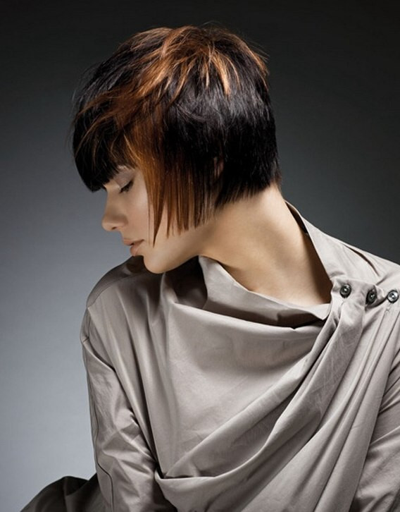 Women'S Neckline Haircuts
 Feminine and elegant short and long haircuts for a modern