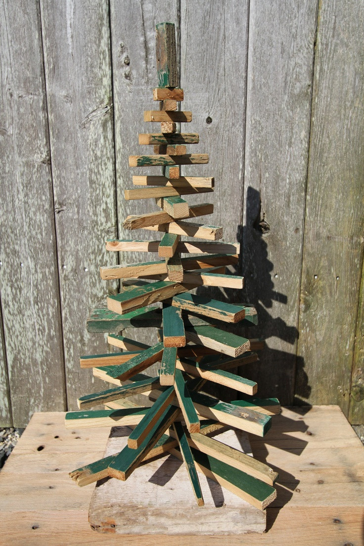 Wood Christmas Tree DIY
 DIY Alternative Wood Christmas Tree