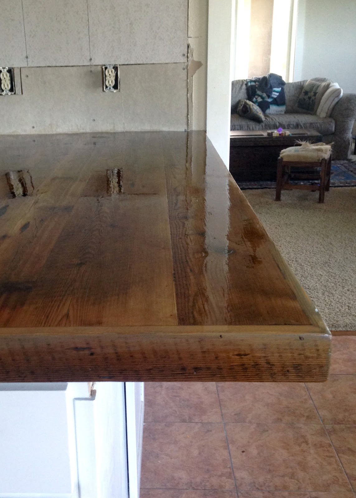 Wood Plank Countertops DIY
 DIY Reclaimed Wood Countertop