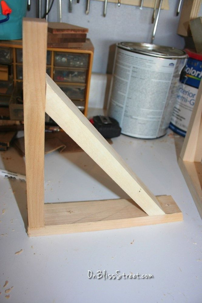 Wood Shelf Bracket DIY
 Build a Simple Shelf Bracket for Any Space From Scrap Wood