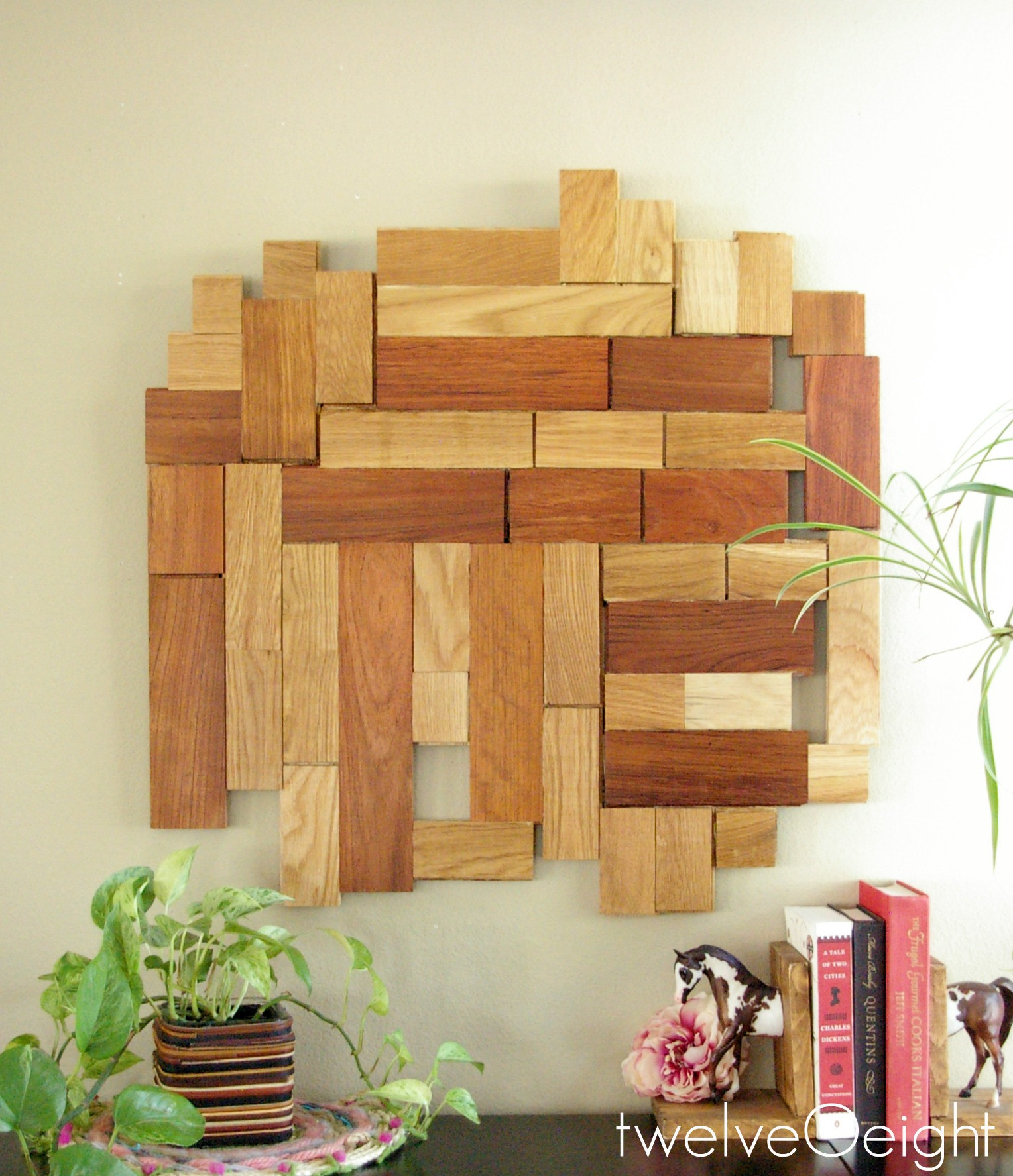 Wood Wall DIY
 DIY Scrap Wood Wall Hanging