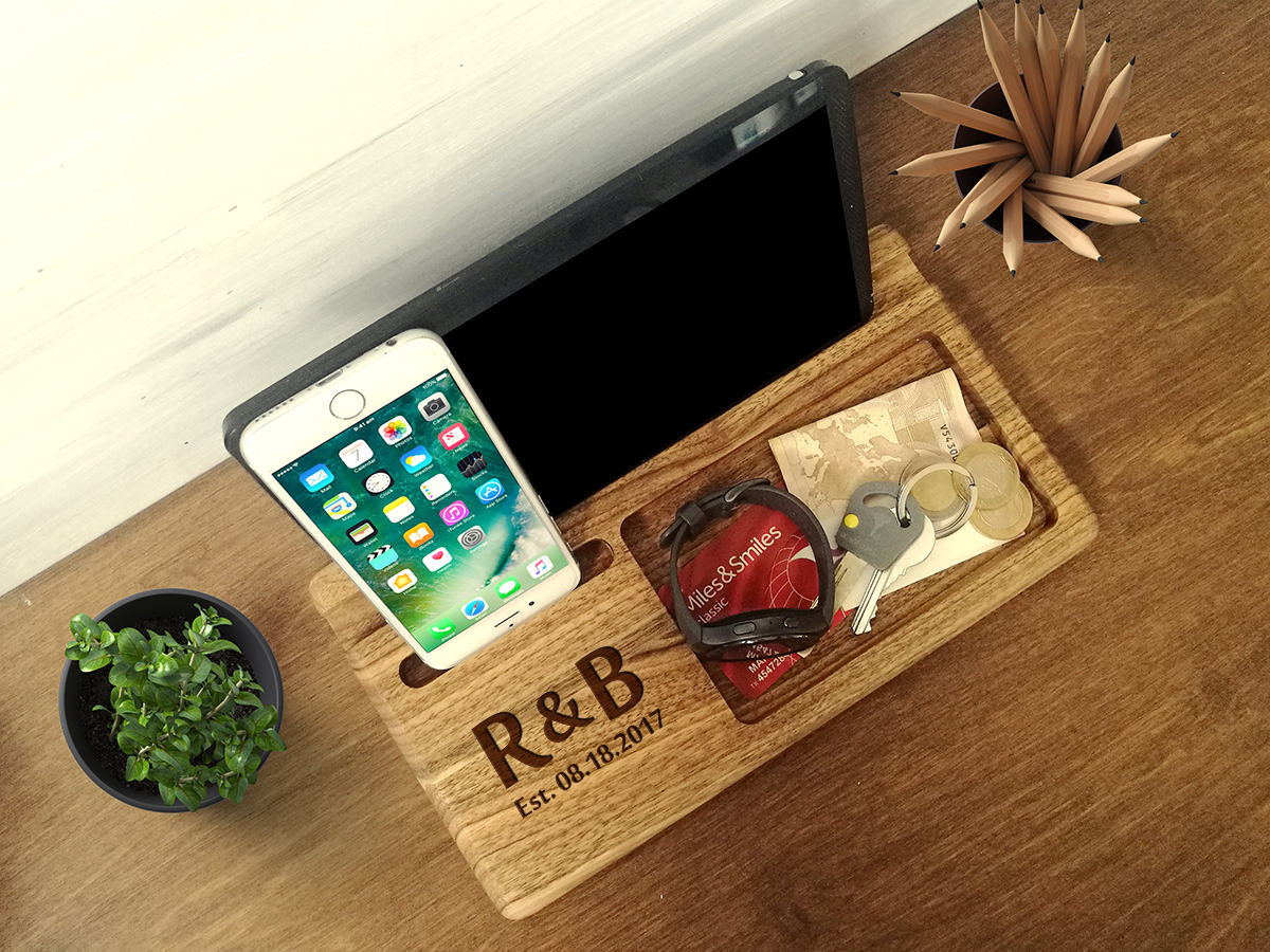 Wooden 5 Year Anniversary Gift Ideas
 5th Anniversary Gift Wood Anniversary Wood Docking Station