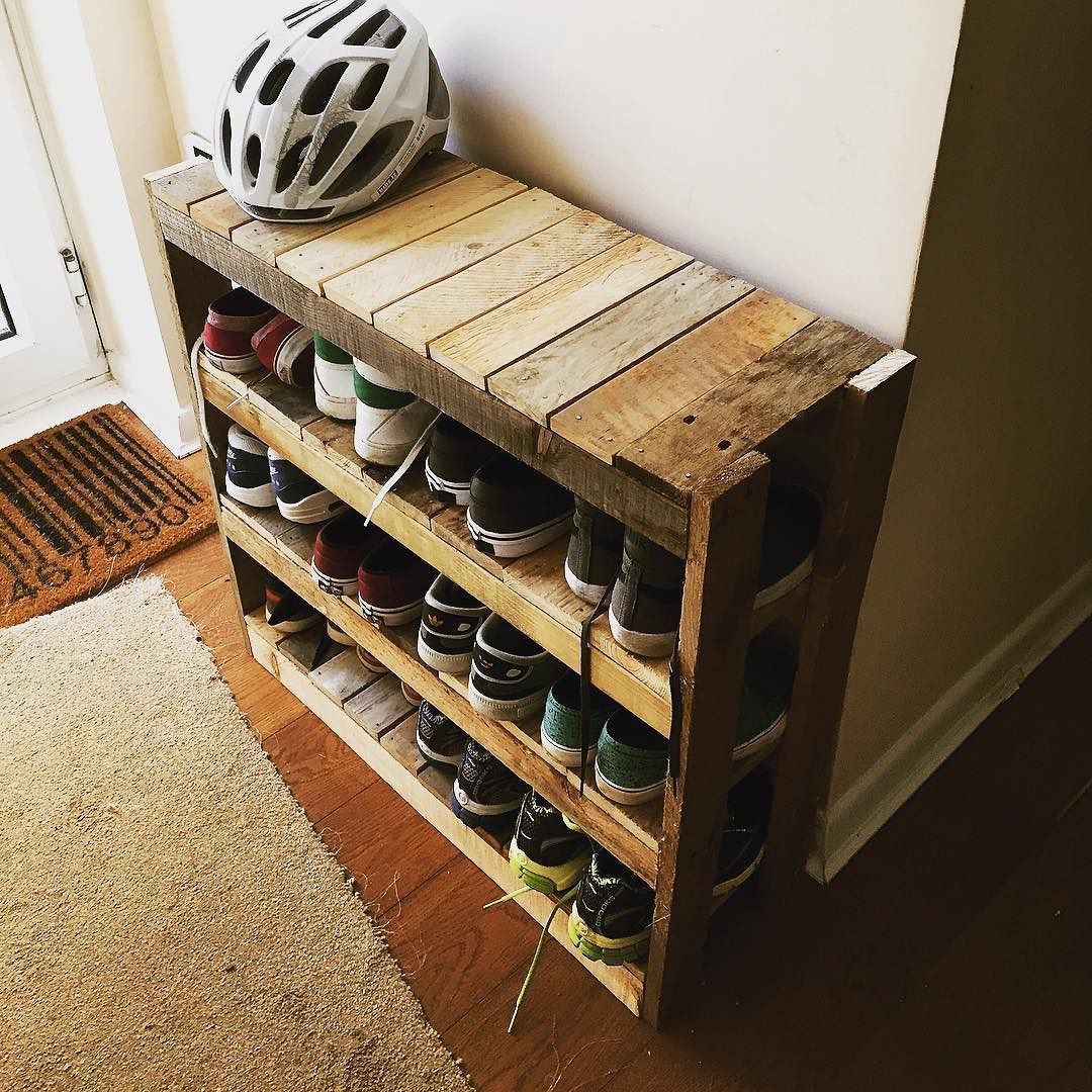 Wooden Shoe Rack DIY
 Diy shoe rack …