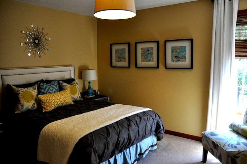 Yellow Walls Bedroom
 How to Decorate a Bedroom with Yellow