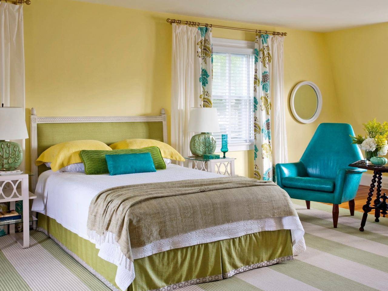 Yellow Walls Bedroom
 7 Amazing Bedroom Colors For Real Relax Interior Design