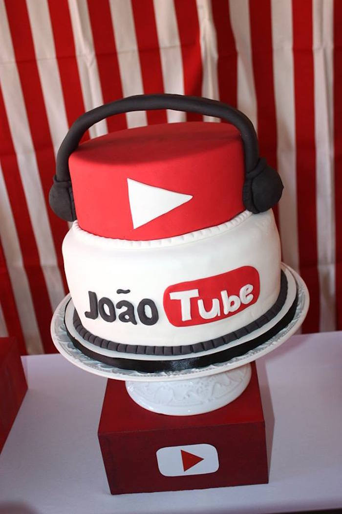 Youtube Birthday Cake
 Kara s Party Ideas Themed Birthday Party