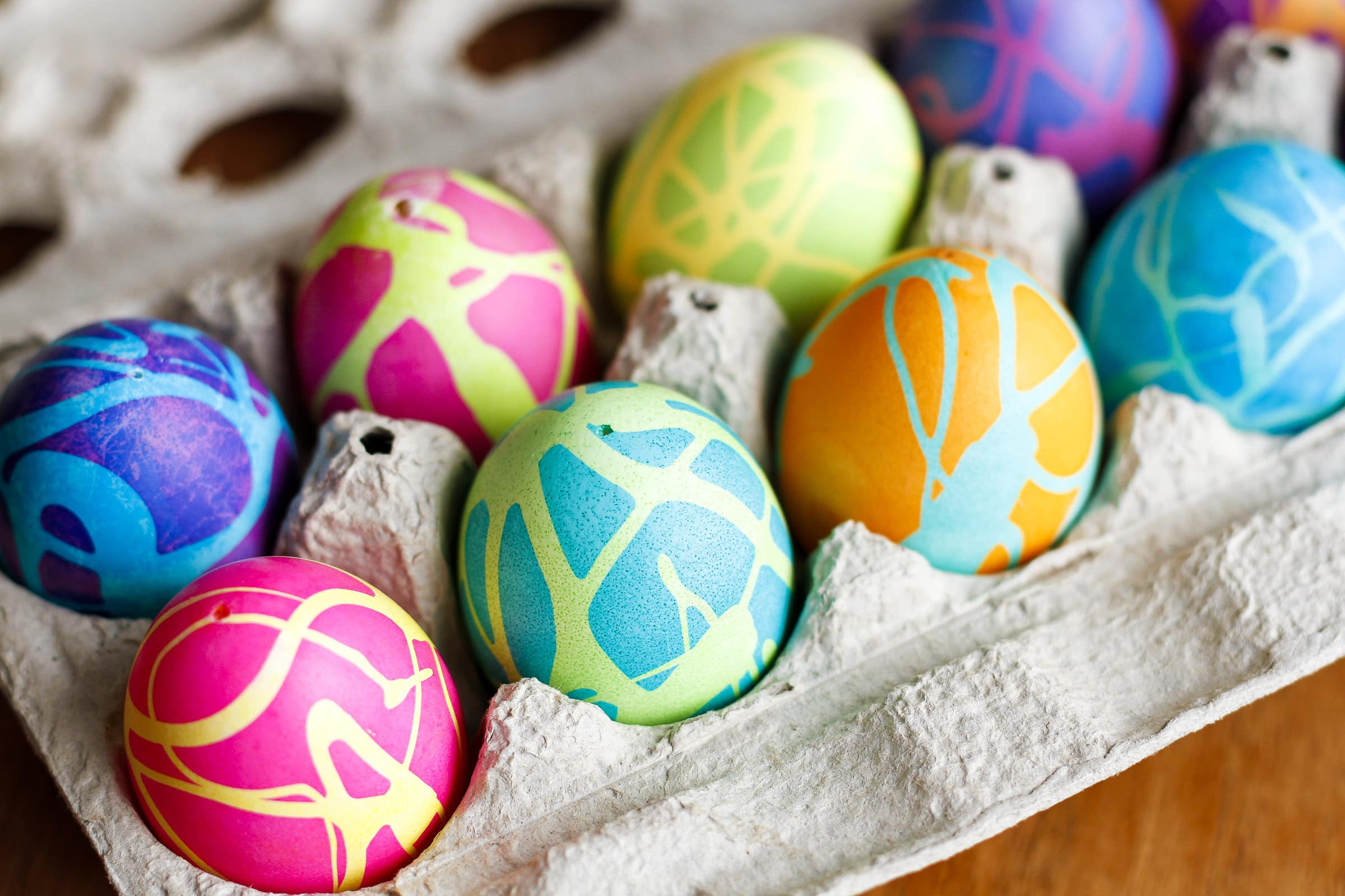 Color Easter Eggs Ideas
 9 Bright and Beautiful Easter Egg Ideas