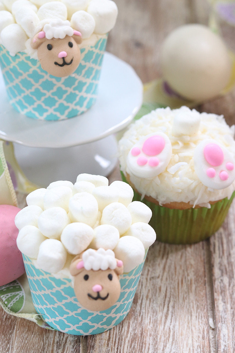 Cute Easter Cupcakes
 Cute Easter Lamp & Bunny Cupcakes