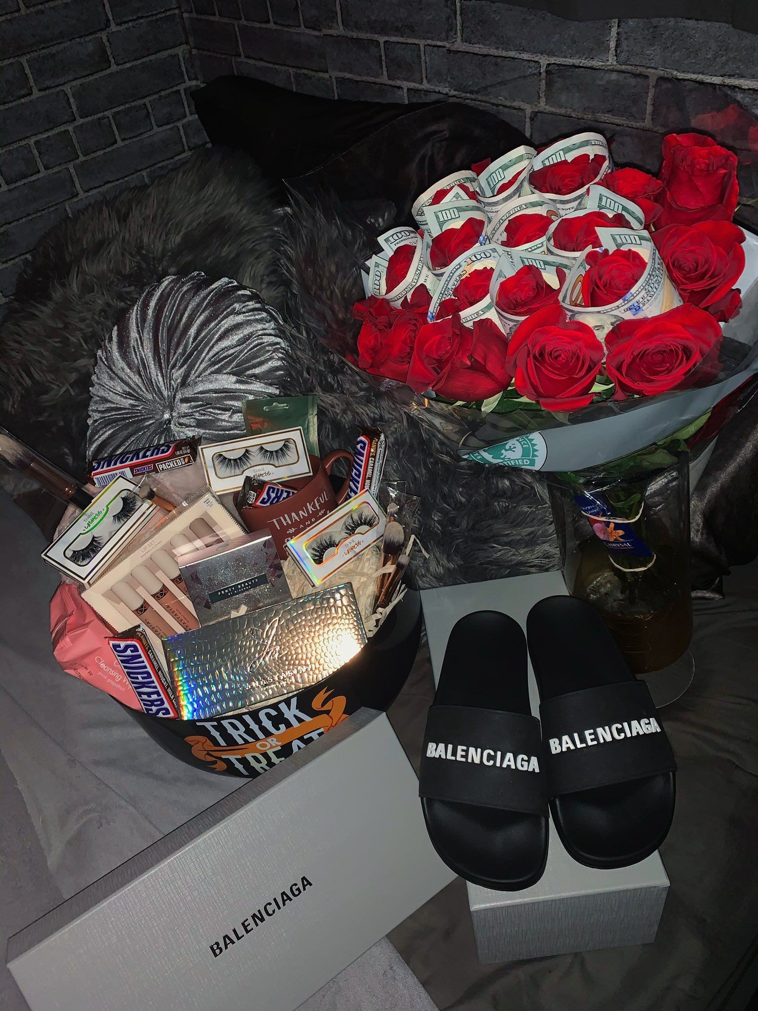Cute Valentine Gift Ideas For Boyfriend
 Image by aaliyah martin on Fashion