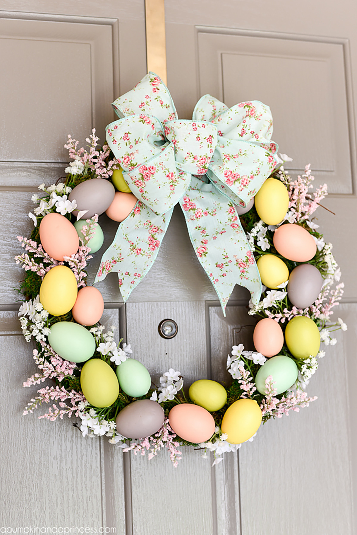 Diy For Easter
 10 DIY Easter Wreath Ideas How to Make a Cute Easter