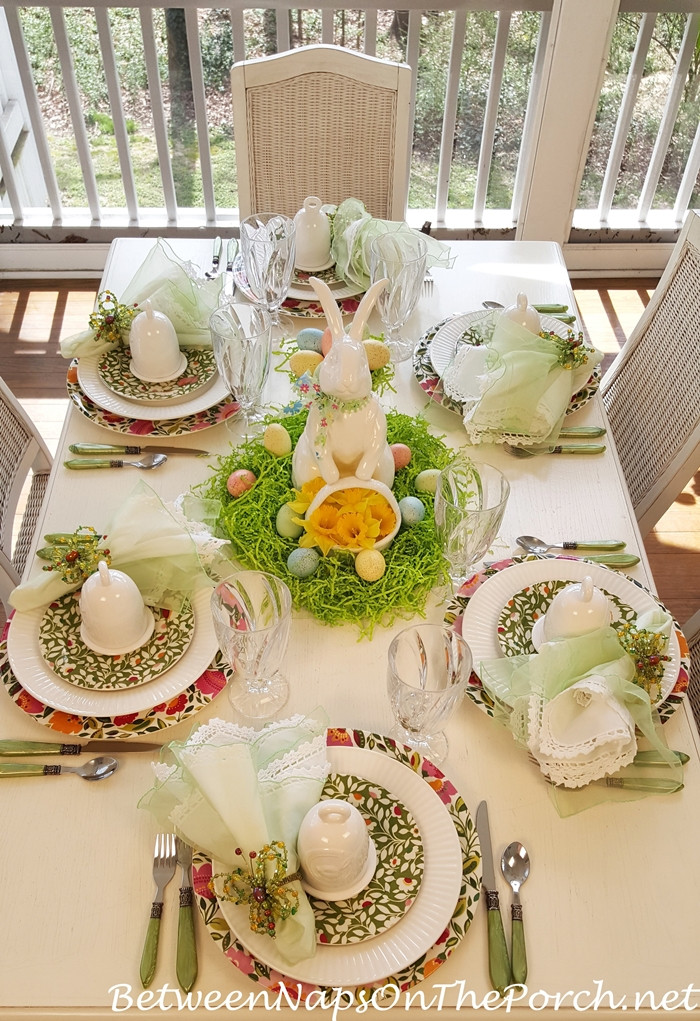 Easter Dinner Table Settings
 Spring Easter Table Setting With Spode Emma s Garland