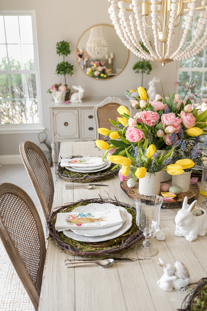 Easter Dinner Table Settings
 Easter Bunny Spring Table Setting