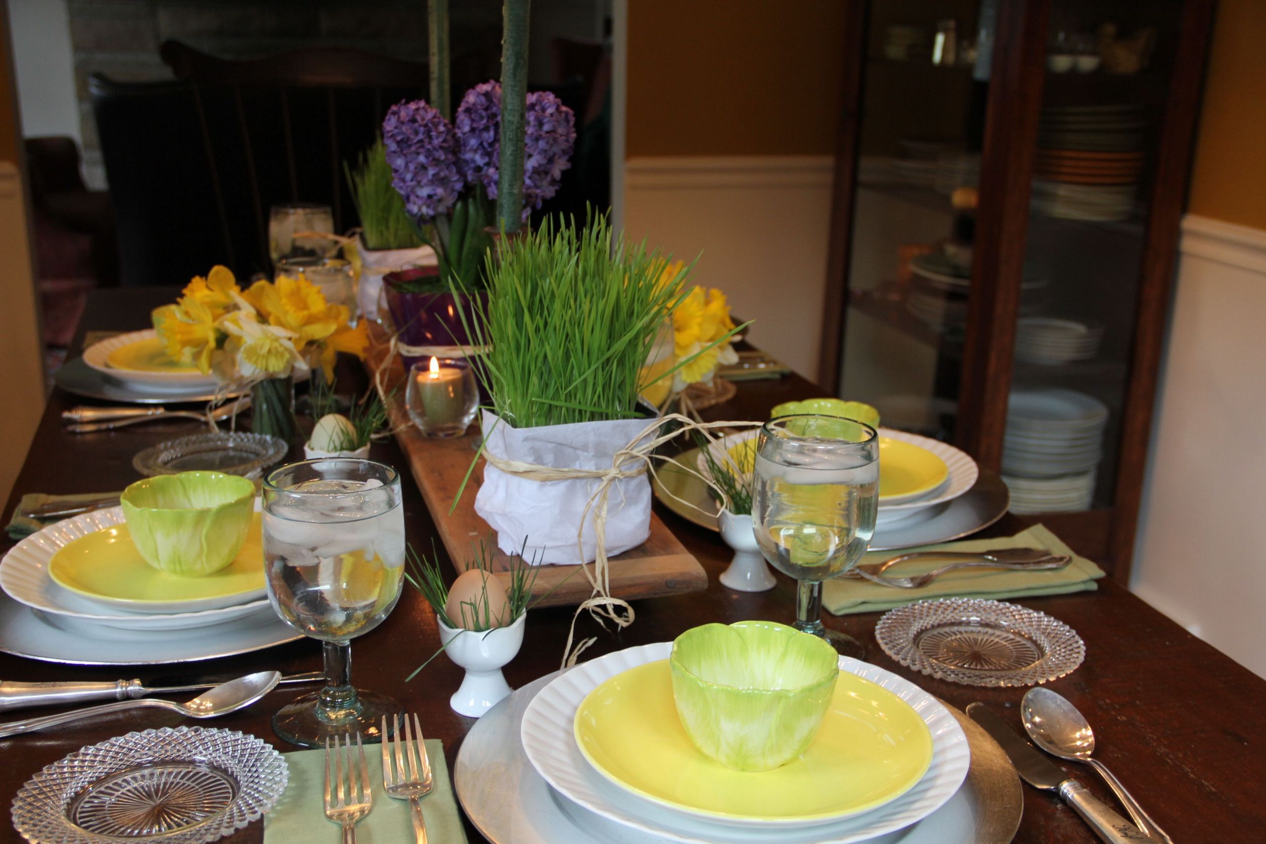 Easter Dinner Table Settings
 Easter Dinner