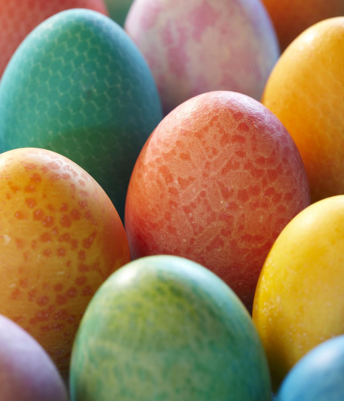 Easter Egg Dye Ideas
 How to Dye Easter Eggs Plus Easy Decorating Ideas