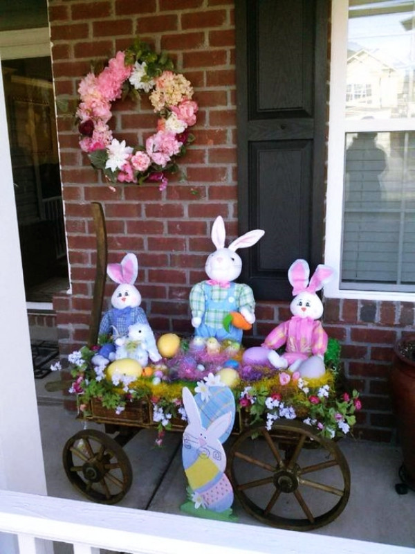 Easter Outdoor Decorating Ideas
 45 Creative Outdoor Easter Decoration Ideas HERCOTTAGE