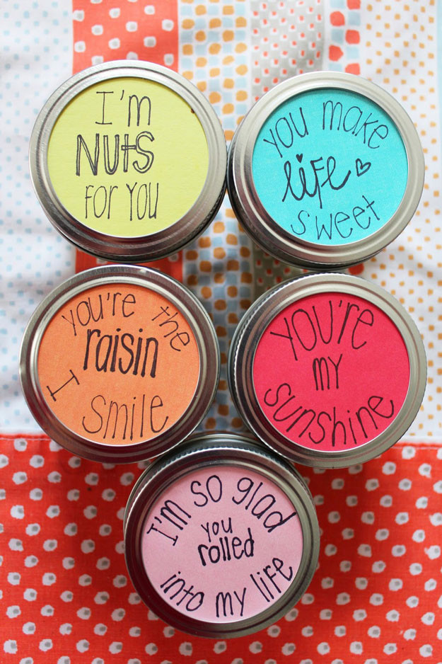 Mason Jar Valentine Gift Ideas
 54 Mason Jar Valentine Gifts and Crafts DIY Joy