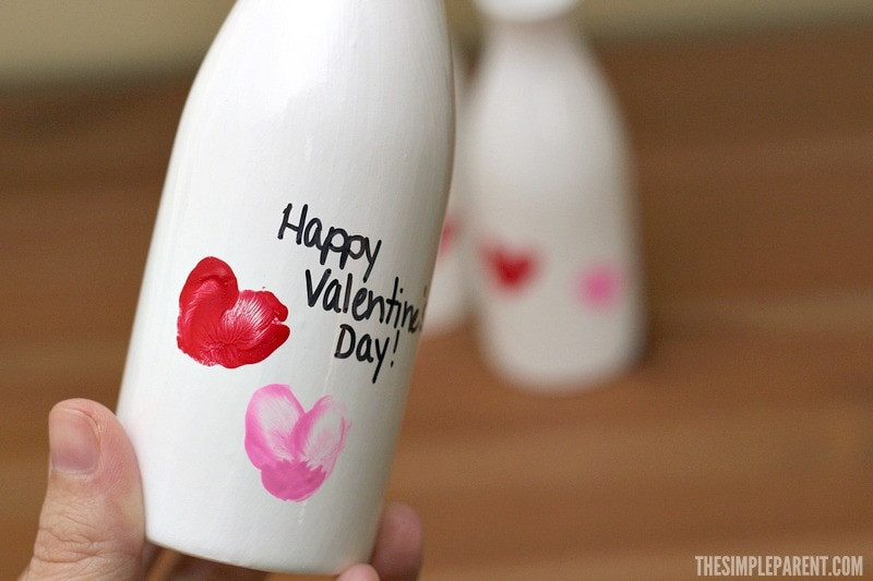 Preschool Valentine Gift Ideas
 Easy Valentine Crafts for Preschoolers Fingerprint Vase
