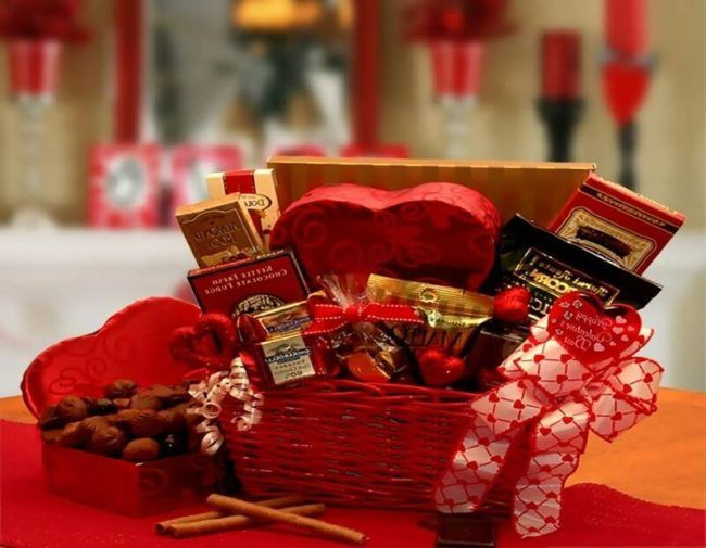 Romantic Valentine Gift Ideas
 Valentine Day Gift Ideas 2017
