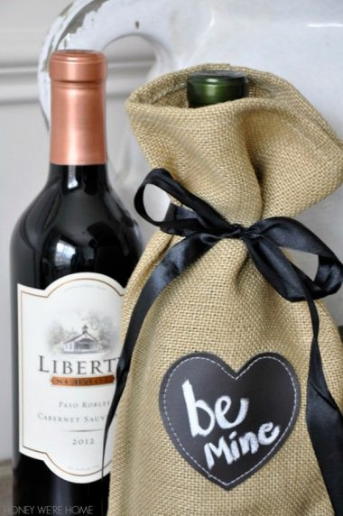 Romantic Valentines Day Gifts For Him
 15 Romantic Valentine’s Day Gift Ideas For Him