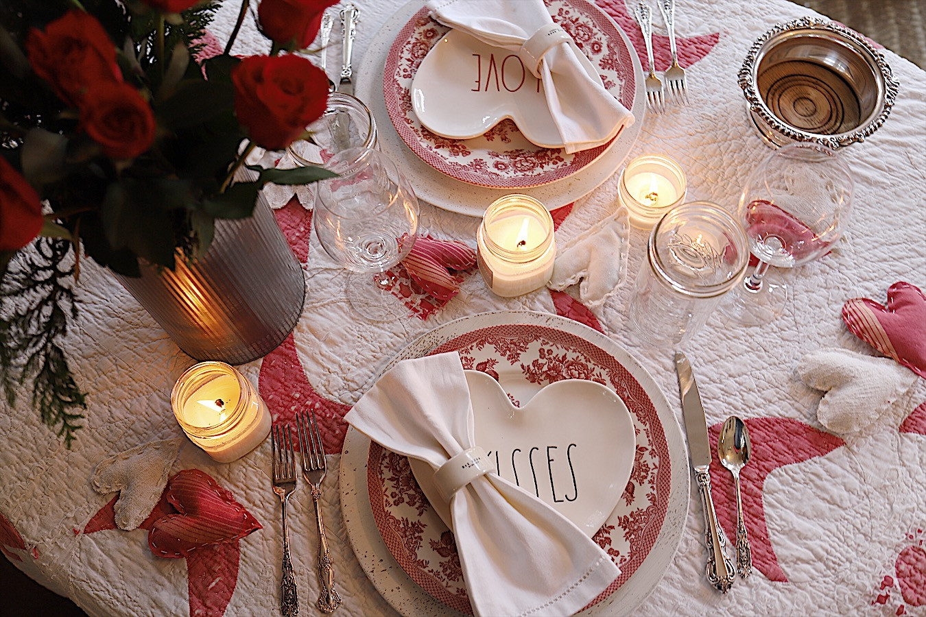 Romantic Valentines Dinners
 How to Set a Romantic Valentine s Day for Two