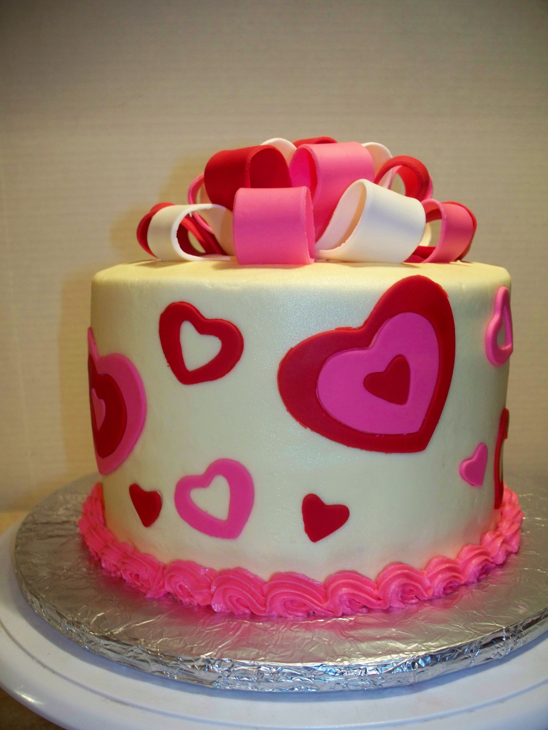 Valentine Birthday Cake
 Valentine s day cake — 2010 Valentine s Day Cake Contest