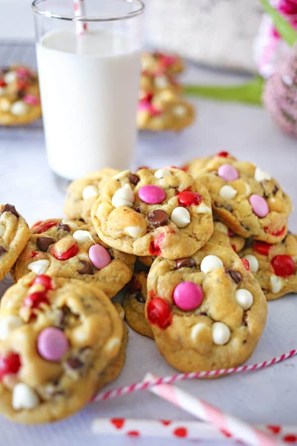 Valentine Chocolate Chip Cookies
 30 Sweet Valentine Cookie Ideas