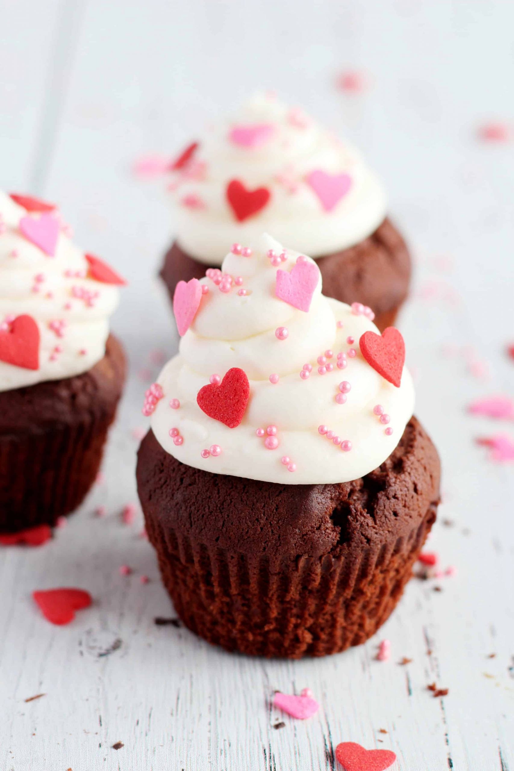 Valentine Cupcakes Pinterest
 VALENTINE S CHOCOLATE CUPCAKES WITH CHERRY FILLING Julia