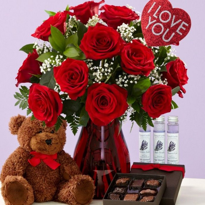 Valentine Day Gift Ideas For Wife
 30 Cute Romantic Valentines Day Ideas for Her 2021