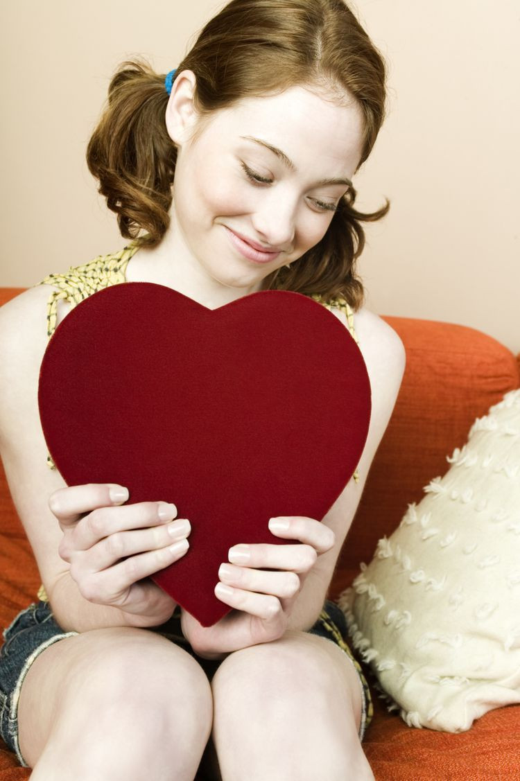 Valentine Gift Ideas For A Teenage Girl
 How to Host the Best Valentine s Day Party for Teens