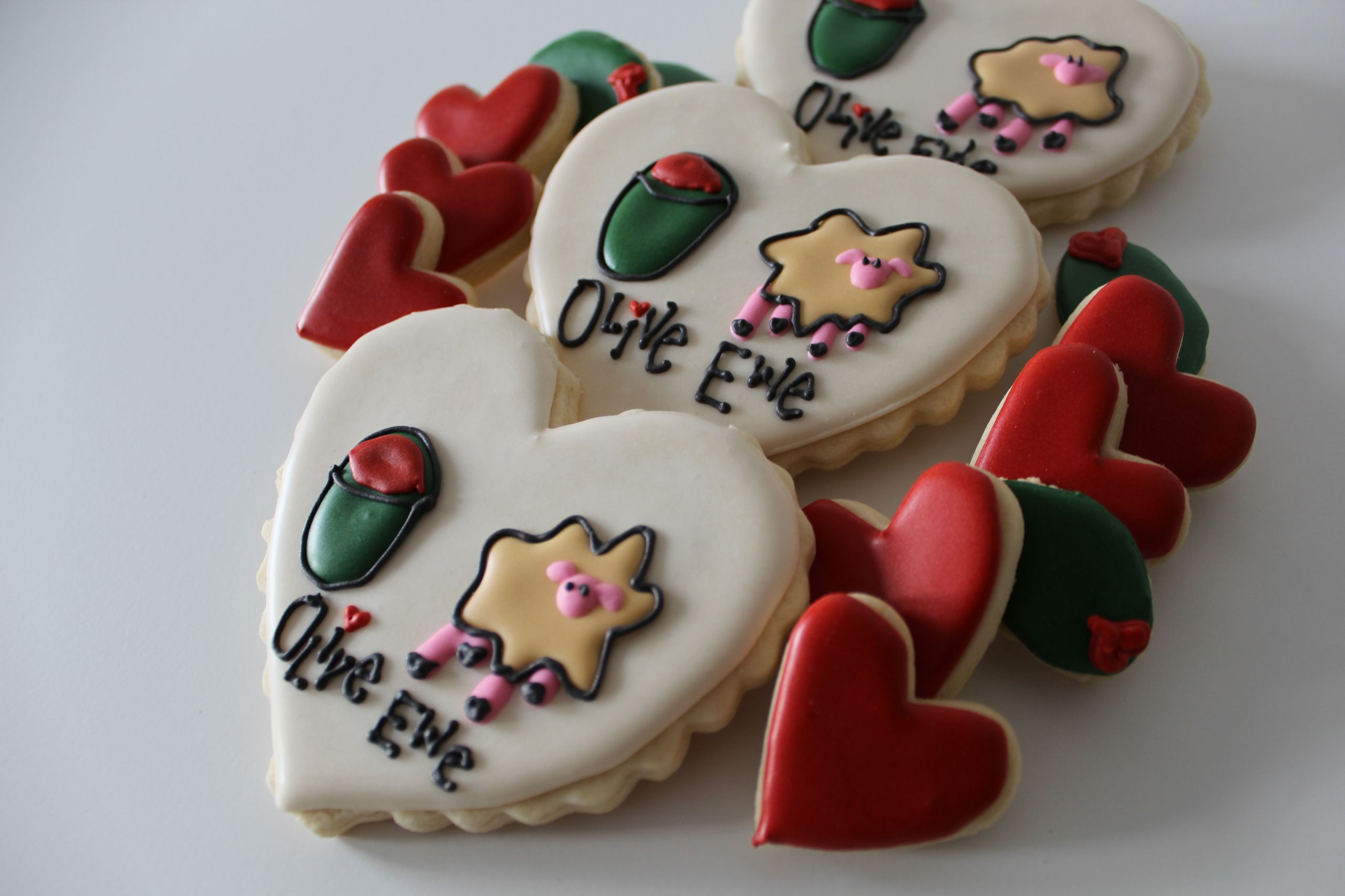 Valentine Sugar Cookies Decorating Ideas
 Olive Ewe Valetine’s Day Decorated Sugar Cookies