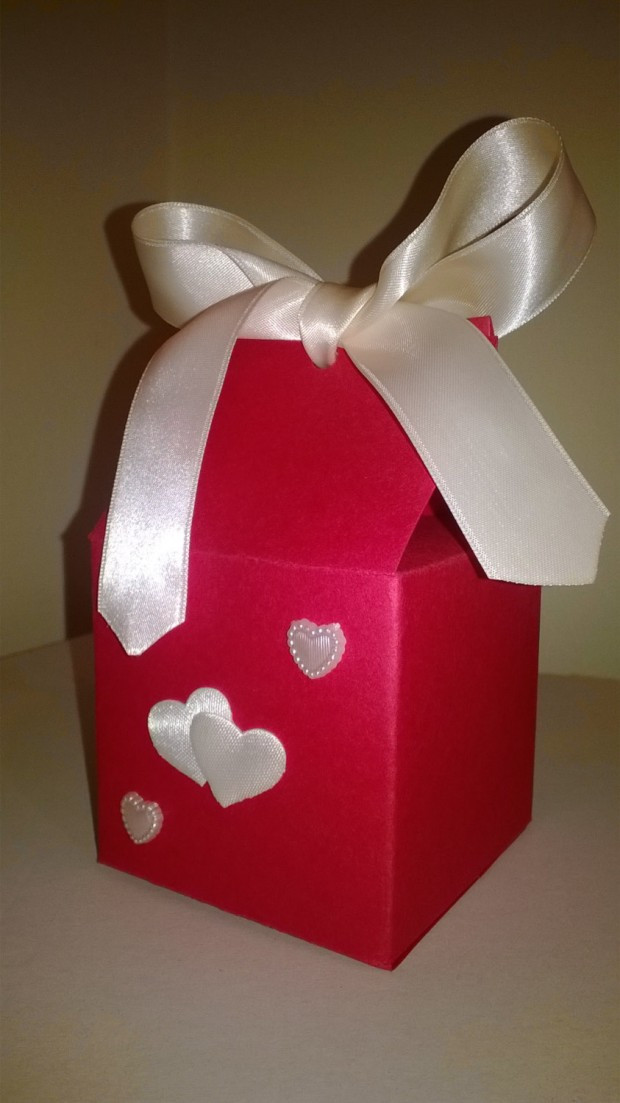 Valentine Sweet Gift Ideas
 18 Cute Little Gift Box Ideas for Valentine s Day