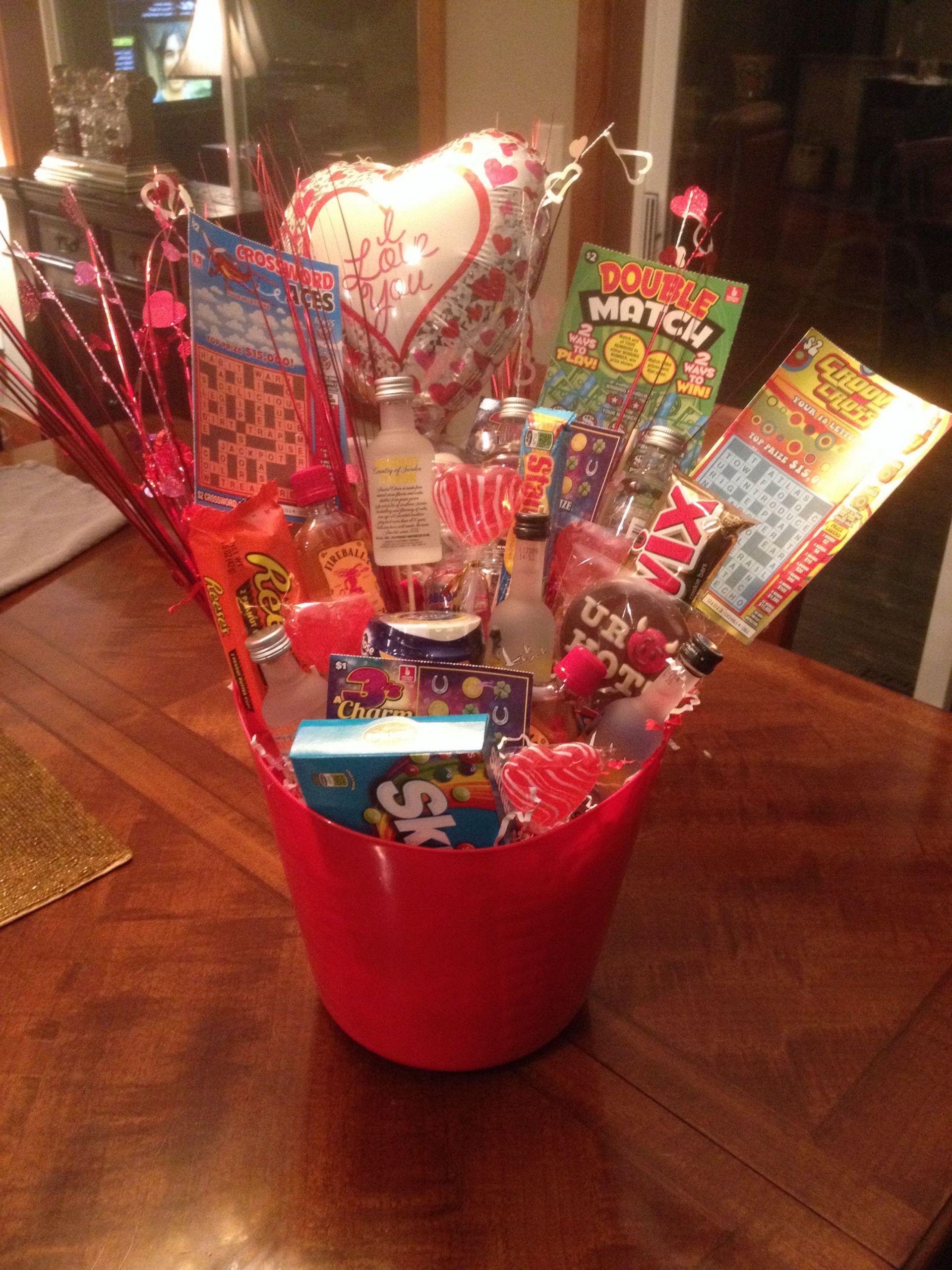 Valentine'S Day Gift Basket Ideas For Him
 Diy Valentines Gift Basket Ideas For Him DIY Valentine s