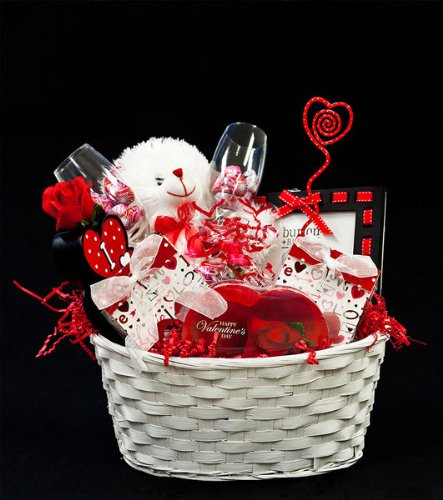 Valentine'S Day Gift Basket Ideas For Him
 Organic Valentine s Day Gift Basket FindGift