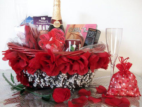 Valentine'S Day Gift Baskets Ideas
 New Romantic Valentine’s Day Gift Basket Ideas 2014